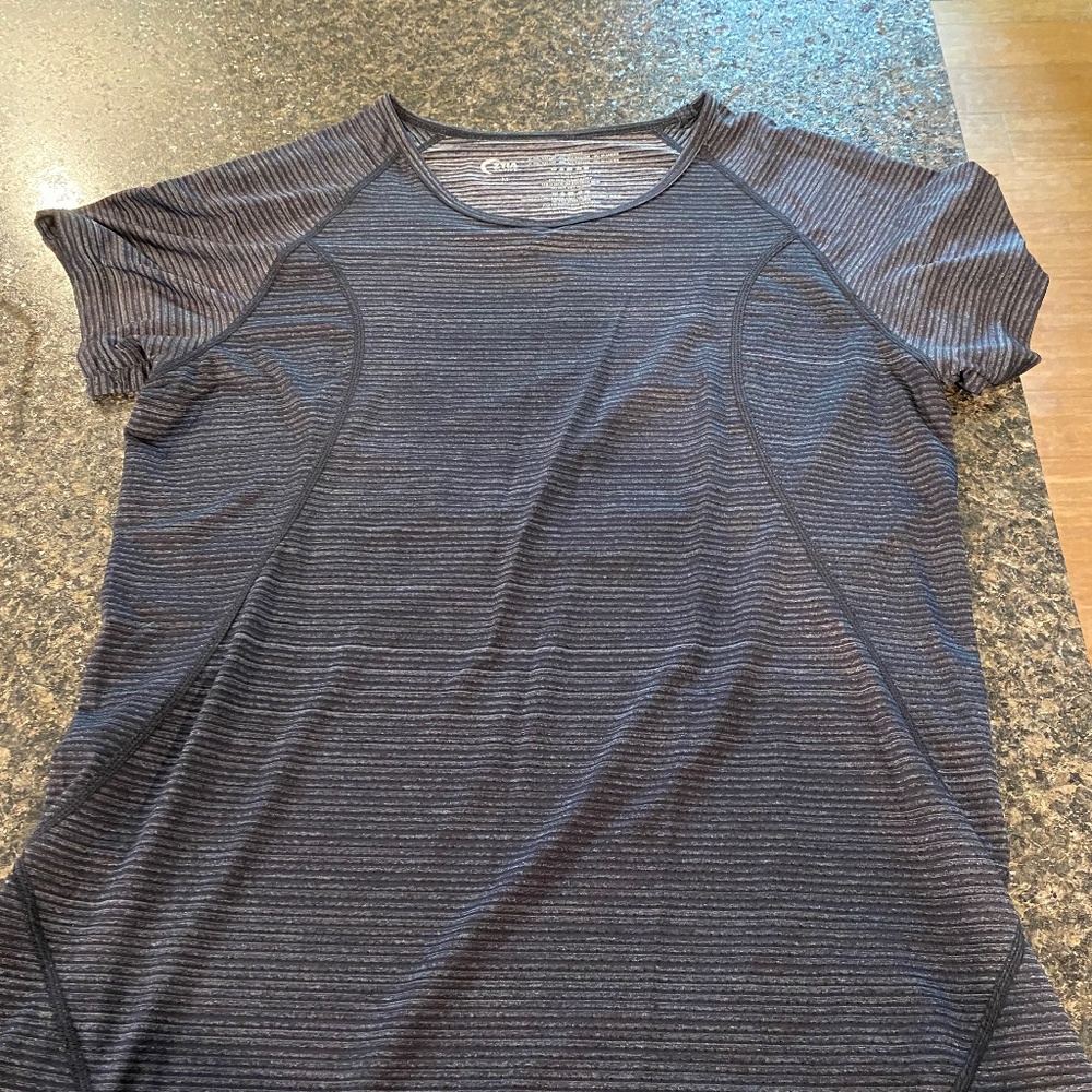 Zyia Active Charcoal Competiton Short Sleeve T Sz M